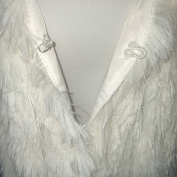 NWOT Jolt Faux Fur White Vest - Picture 4 of 5